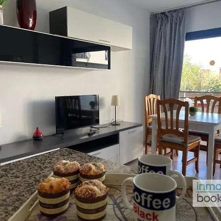 Cannes Center, Con Vistas A La Piscina. Apartment Salou