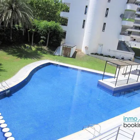 Cannes Center, Con Vistas A La Piscina. Appartement *